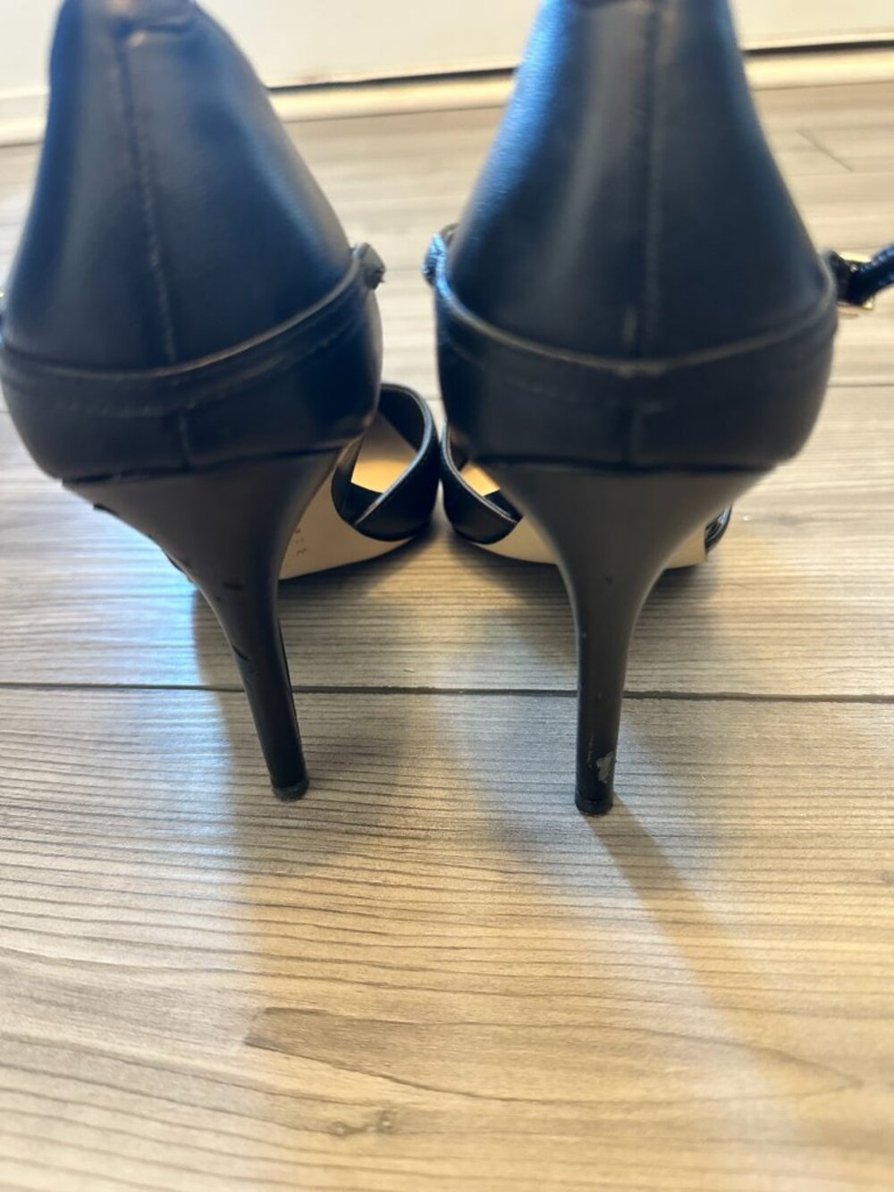 White House Black Market Casey Black Ankle Strap Pointed Toe Heels Size 7 - Picture 5 of 8